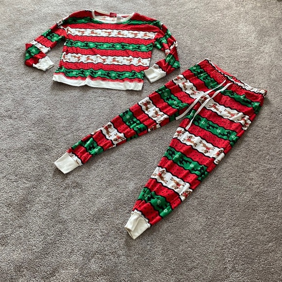 Rudolph Christmas Fleece Pajama Set SIZE S - Picture 1 of 8